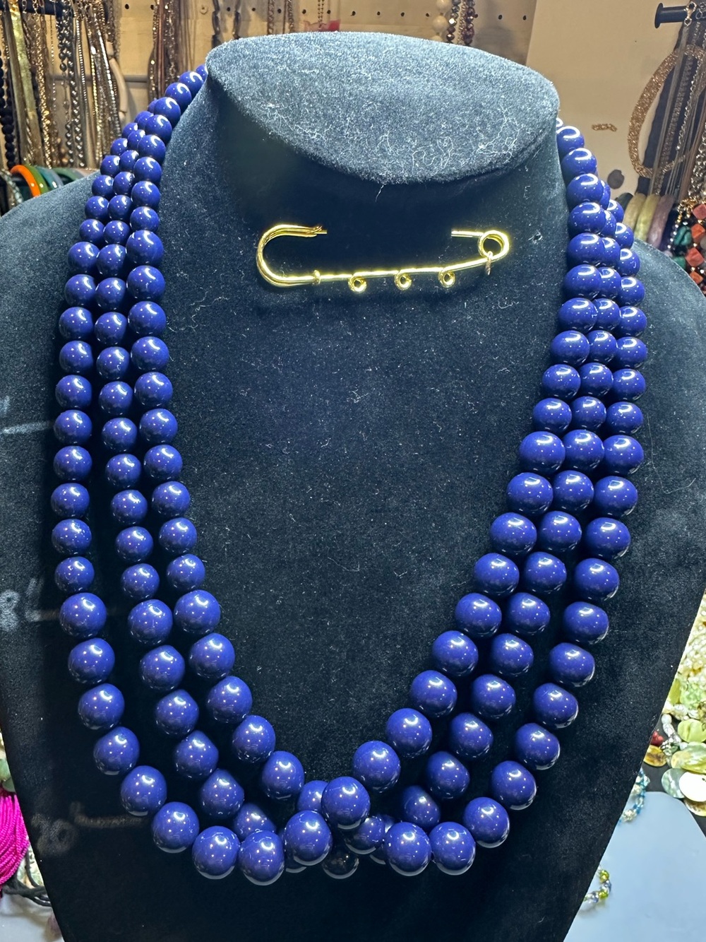 Fornash Navy Blue Acrylic Layered Necklace